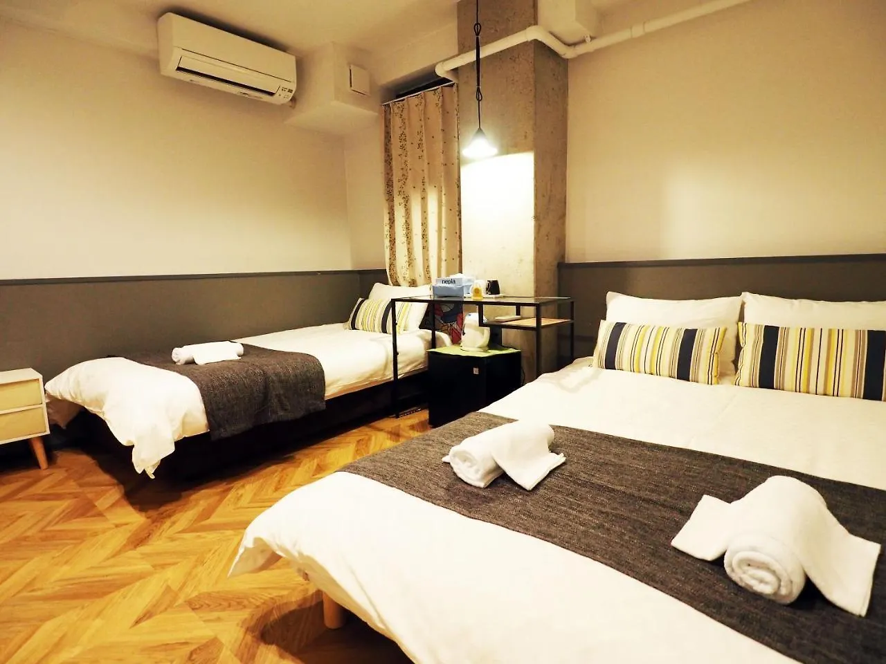 Yeah Room Namba 大阪市